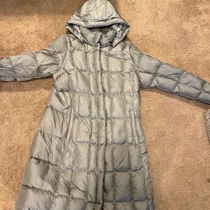Women’s North Face 550 long down coat.
